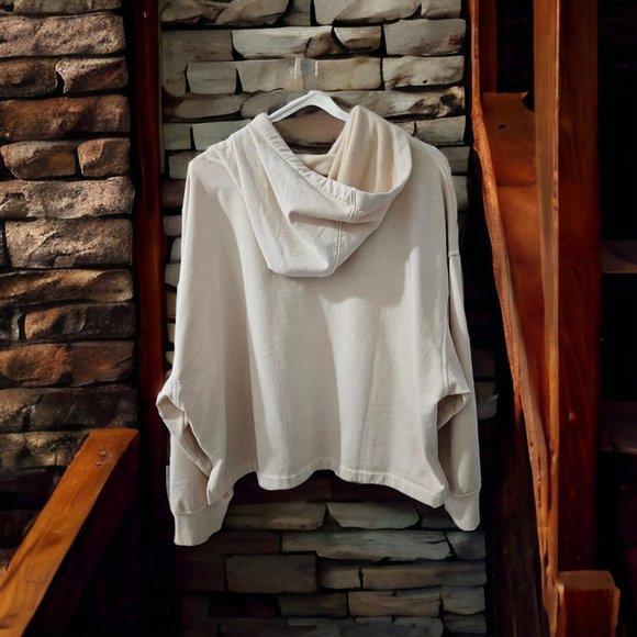 SOLD 🆕New Without Tags Cropped Hoodie - Picture 2 of 4